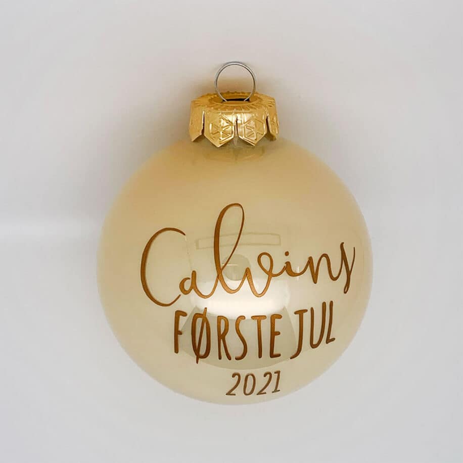 Personlig julekugle med navn Babys første jul
